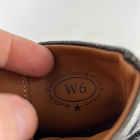 John Fluevog passage preet size 6 distressed silver leather stacked heel boots - Picture 8 of 9